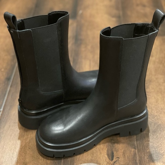 ALDO Maple Lug sole boots NWOT